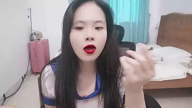 美女JingweiBaby在线直播