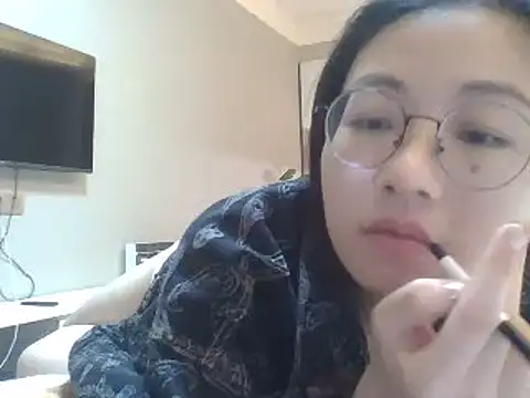 美女haiyan125216在线直播