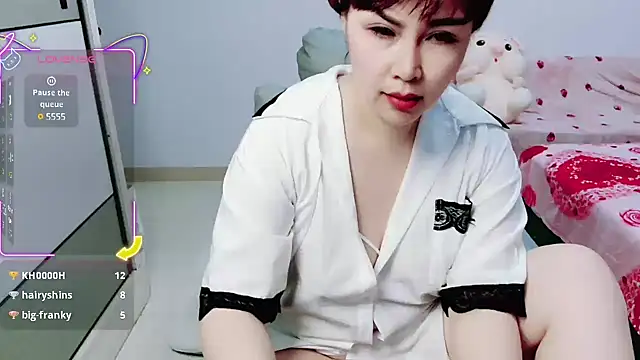美女awamei在线直播