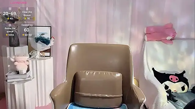 美女LaoSHI-999在线直播