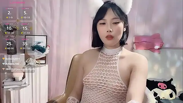 美女LaoSHI-999在线直播
