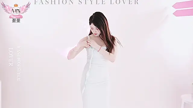 美女badgirl777888在线直播