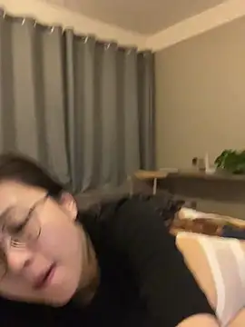 美女haiyan125216在线直播