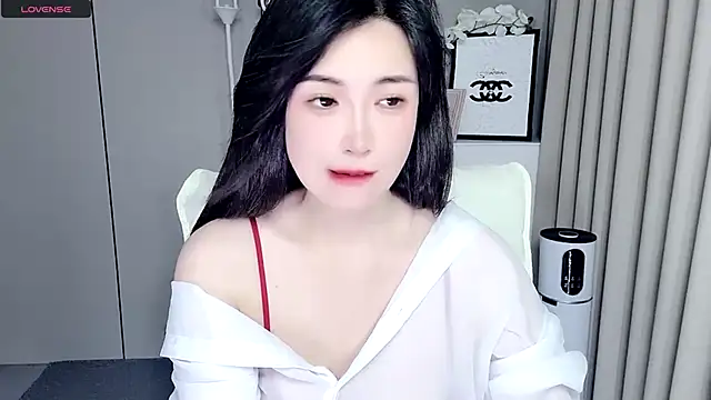 美女Yishan-33在线直播