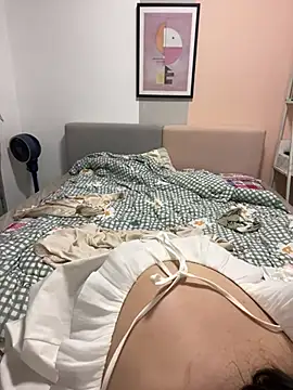 美女mmmyin20在线直播