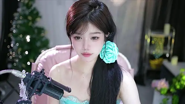 美女Doraemoney在线直播