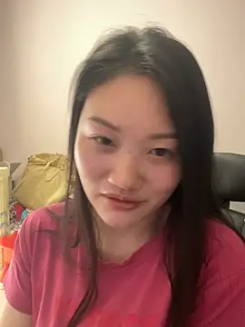 美女pangtouyubb在线直播