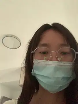 美女2more-ss在线直播