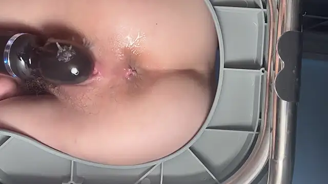 美女Krismil3在线直播