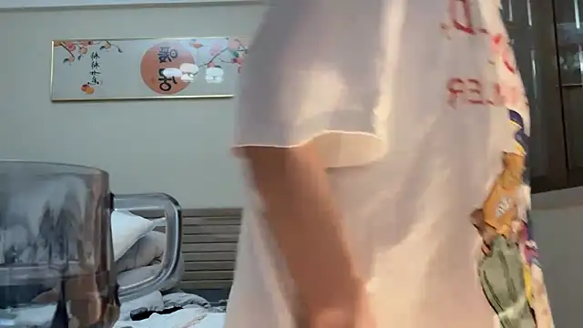 美女Krismil3在线直播