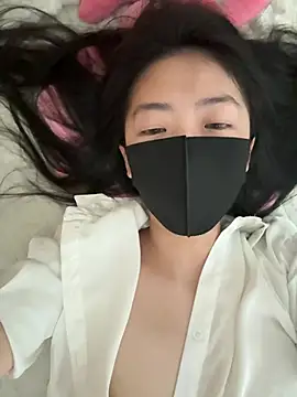 美女kikimi01在线直播