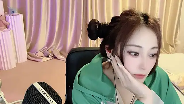 美女Daisy-77在线直播