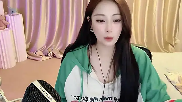 美女Daisy-77在线直播