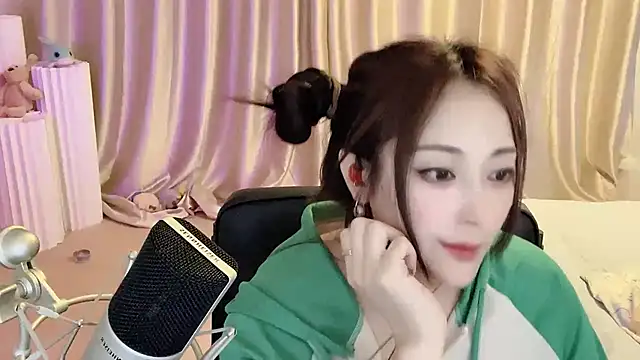 美女Daisy-77在线直播