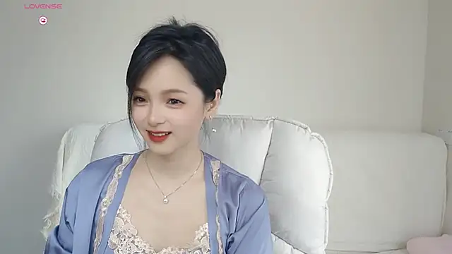 美女-Judy-在线直播