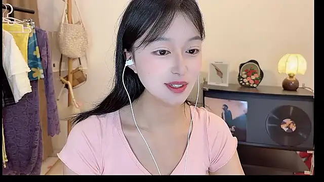 美女Onechestnut在线直播