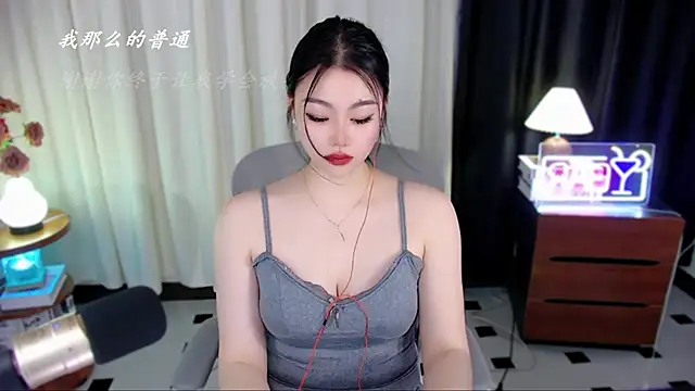 美女Lilith-by在线直播