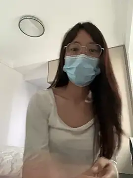 美女2more-ss在线直播