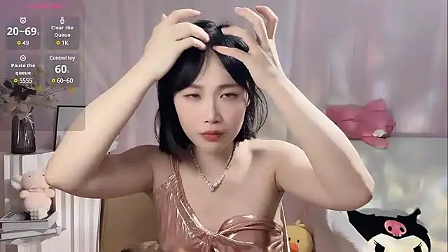 美女LaoSHI-999在线直播