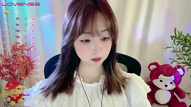 美女Echo-21在线直播