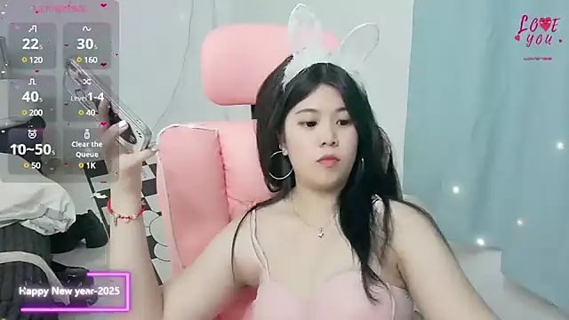 美女DarAzre在线直播