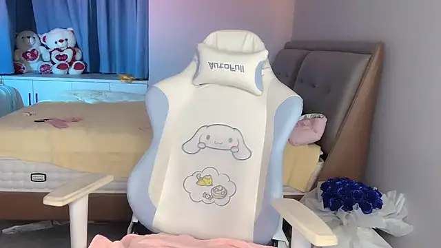 美女Augenstern888在线直播