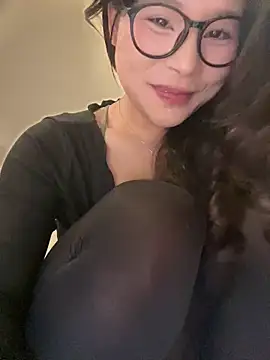 美女LuLuNaNa11在线直播