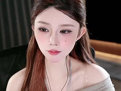 美女KAKA0118在线直播