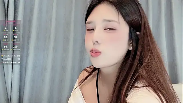 美女XiaoT02在线直播
