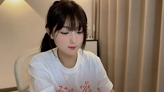 美女SHUIshui_在线直播