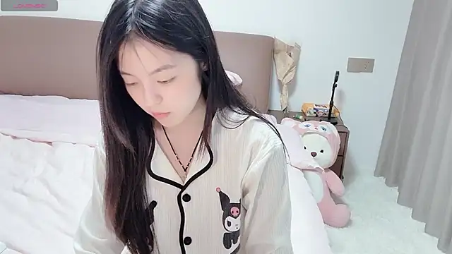 美女_Li--Li_在线直播