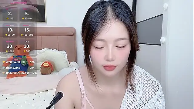 美女Bella-aa在线直播
