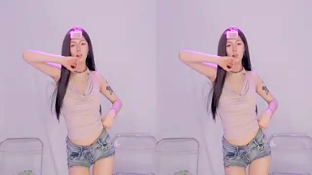 美女cqyyds001在线直播
