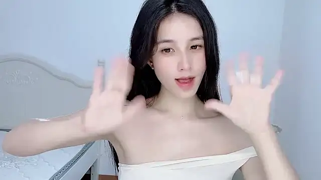 美女OOOm-oo在线直播