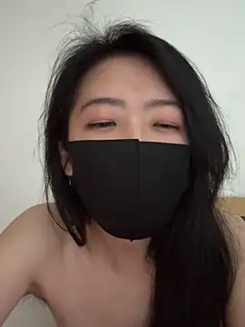 美女kikimi01在线直播