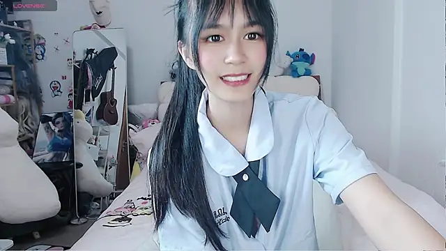 美女kitten_229在线直播
