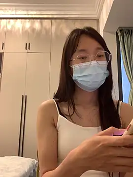 美女2more-ss在线直播