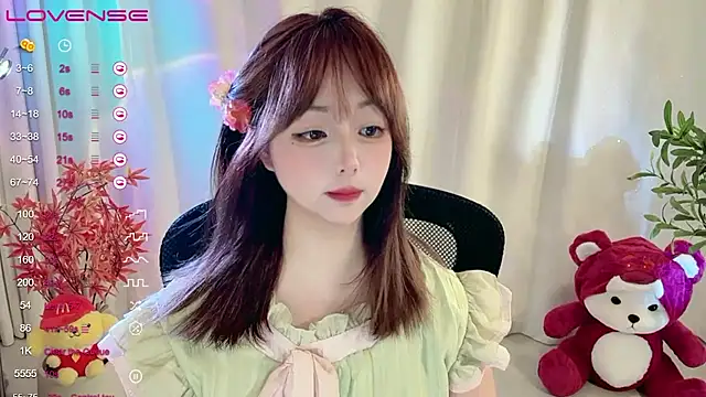 美女Echo-21在线直播