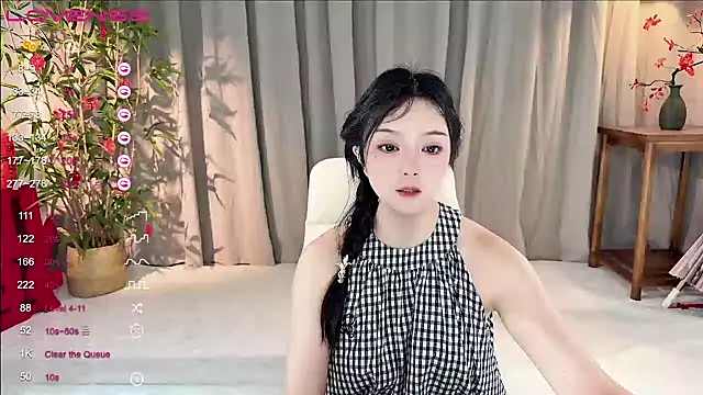 美女GeGe_Highness在线直播