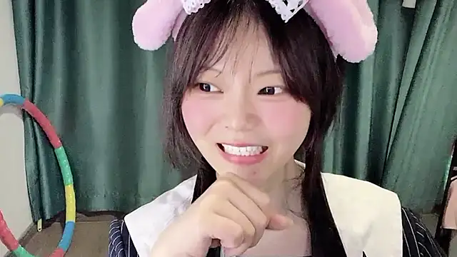 美女sissieoz在线直播