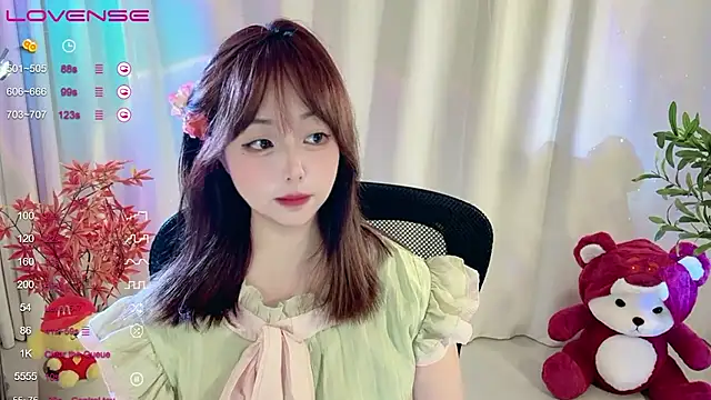 美女Echo-21在线直播