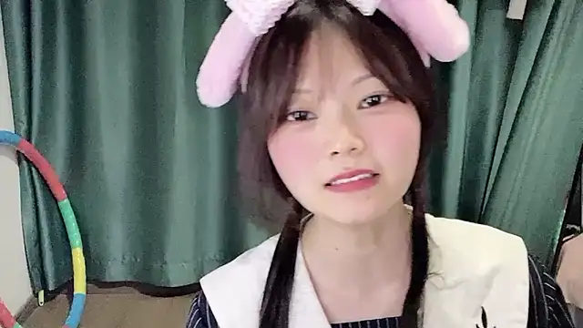 美女sissieoz在线直播