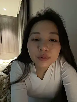 美女haiyan125216在线直播