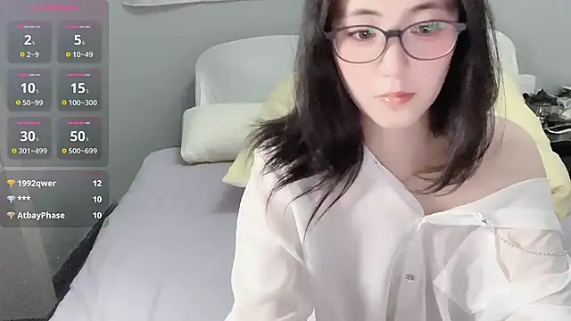 美女xiaokeai-baby在线直播