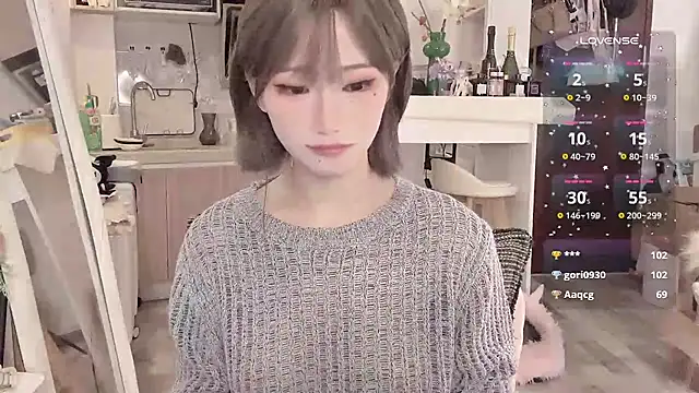 美女-XunMengLong-在线直播