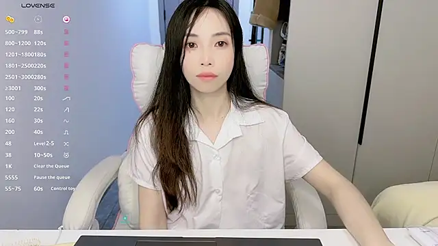 美女LinaBell-在线直播