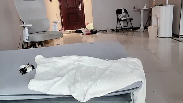 美女Moonccoi在线直播