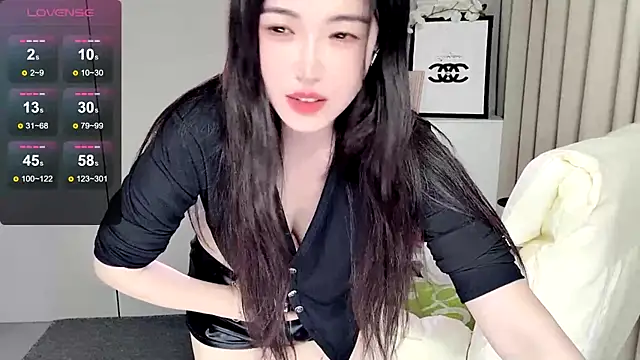 美女Yishan-33在线直播