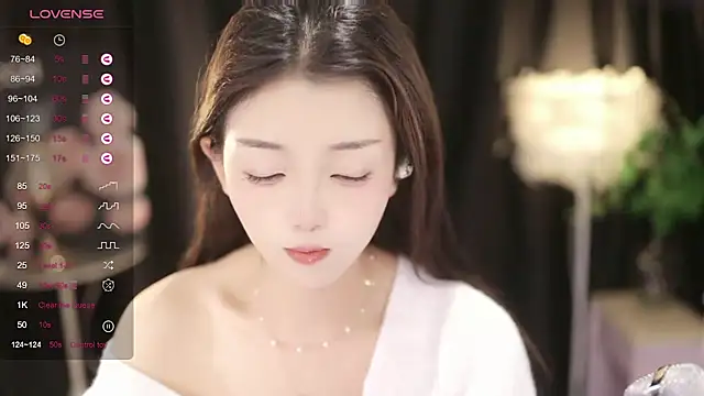 美女nannan521131在线直播