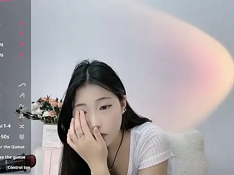 美女mieicy-820在线直播